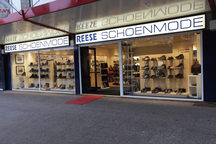 Reese Schoenmode