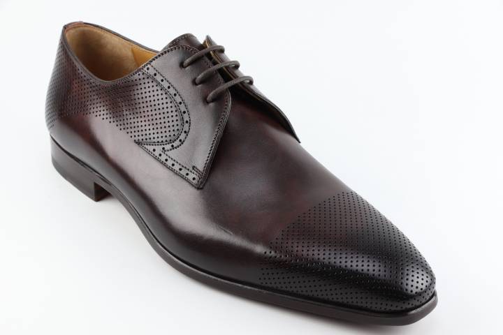 Heren Veterschoenen gekleed Magnanni 23063.Wind Caoba. Direct leverbaar uit de webshop van Reese Schoenmode.