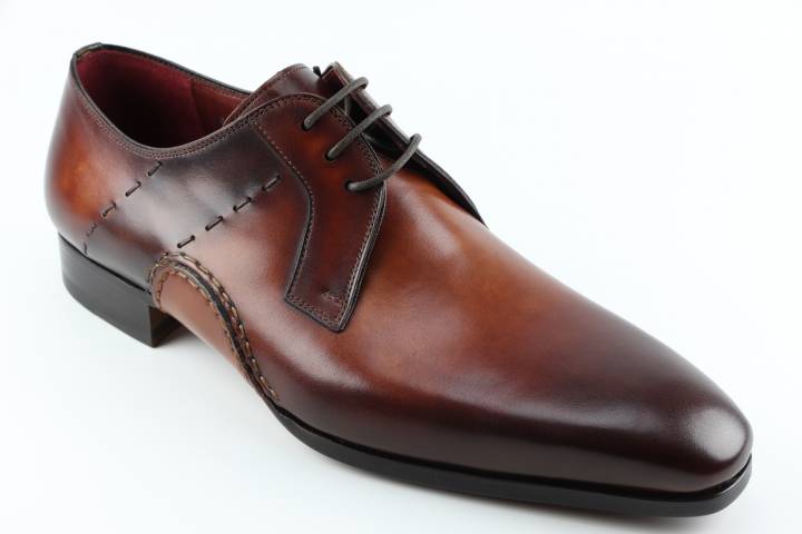 Heren Veterschoenen gekleed Magnanni 23048.Wind Caoba. Direct leverbaar uit de webshop van Reese Schoenmode.