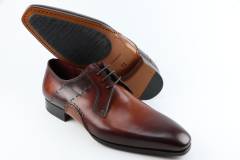 Heren Veterschoenen gekleed Magnanni 23048.Wind Caoba. Direct leverbaar uit de webshop van Reese Schoenmode.