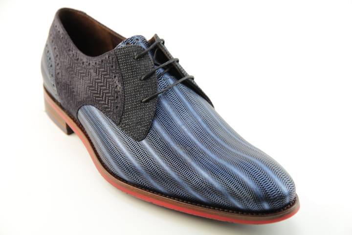 Heren Veterschoenen gekleed Floris van Bommel De Stapper 17.19.SFM-30161 -41-01. Direct leverbaar uit de webshop van Reese Schoenmode.