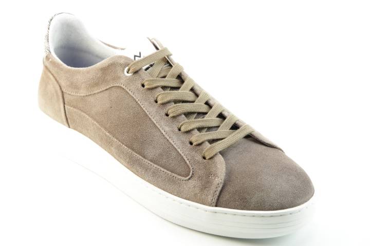 Heren Sneakers/Veterschoen Floris van Bommel Wembli 01.05.SFM-10008 -34-01. Direct leverbaar uit de webshop van Reese Schoenmode.