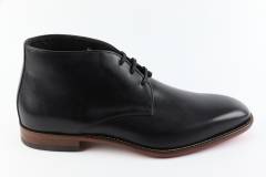 Heren Veterboots Massoni 106.VIT.NERO. Direct leverbaar uit de webshop van Reese Schoenmode.