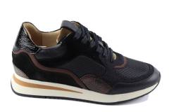 Dames  Sneakers/Veterschoen Via Vai Nora Sooth 57116.08-900 Com.Nero. Direct leverbaar uit de webshop van Reese Schoenmode.