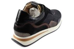 Dames  Sneakers/Veterschoen Via Vai Nora Sooth 57116.08-900 Com.Nero. Direct leverbaar uit de webshop van Reese Schoenmode.