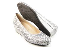 Dames  Pumps Hassia NIZZA 302103.6800. Direct leverbaar uit de webshop van Reese Schoenmode.