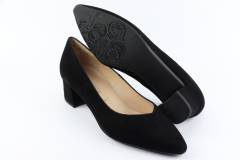 Dames  Pumps Peter Kaiser Selmi 41311.240. Direct leverbaar uit de webshop van Reese Schoenmode.