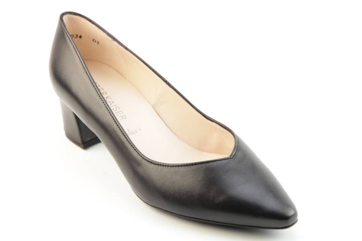 Dames  Pumps Peter Kaiser Selmi 41511.022. Direct leverbaar uit de webshop van Reese Schoenmode.