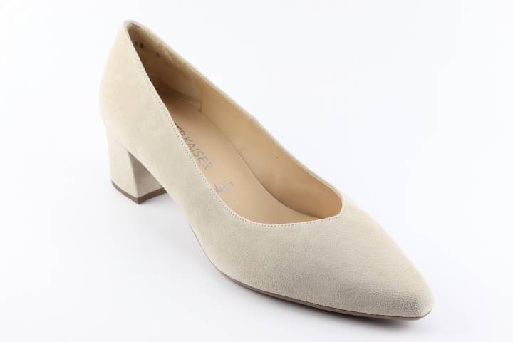 Dames  Pumps Peter Kaiser Selmi 41311.125. Direct leverbaar uit de webshop van Reese Schoenmode.