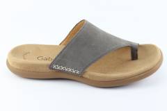 Dames  Slippers Gabor 03.700.13. Direct leverbaar uit de webshop van Reese Schoenmode.