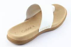 Dames  Slippers Gabor 03.700.21. Direct leverbaar uit de webshop van Reese Schoenmode.