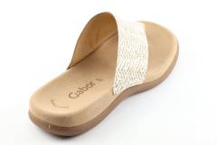 Dames  Slippers Gabor 83.700.42. Direct leverbaar uit de webshop van Reese Schoenmode.