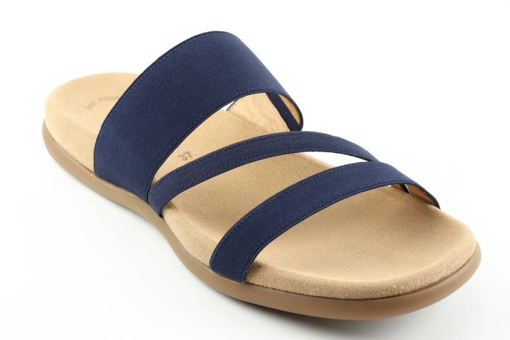 Dames  Slippers Gabor 83.702.80. Direct leverbaar uit de webshop van Reese Schoenmode.