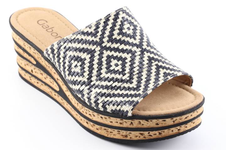 Dames  Slippers Gabor 64.650.37. Direct leverbaar uit de webshop van Reese Schoenmode.