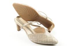 Dames  Sandalen Peter Kaiser 68577.152. Direct leverbaar uit de webshop van Reese Schoenmode.